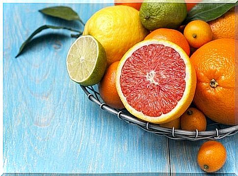 basket with citrus fruits