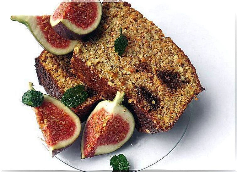 Bread with figs and figs