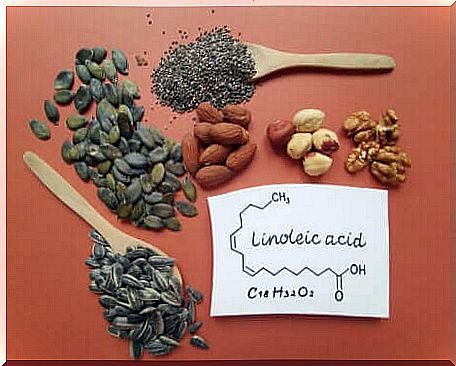 Seeds with linoleic acid.