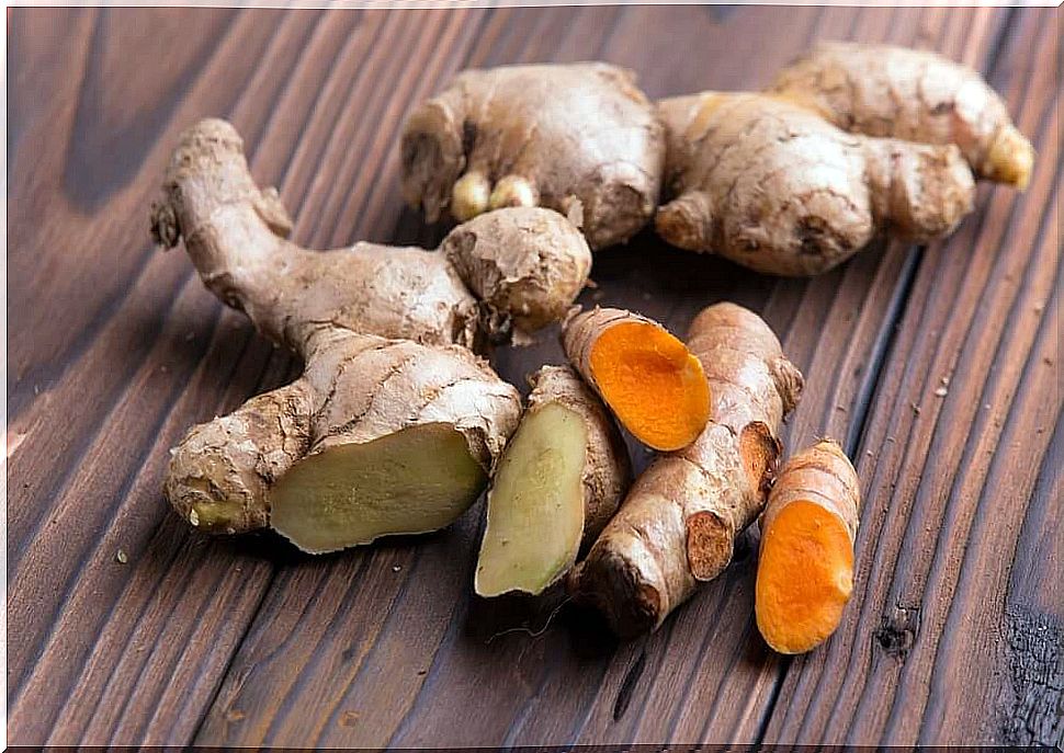 Ginger and turmeric tea: great for weight loss