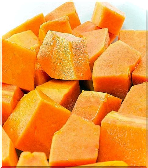 Diced papaya