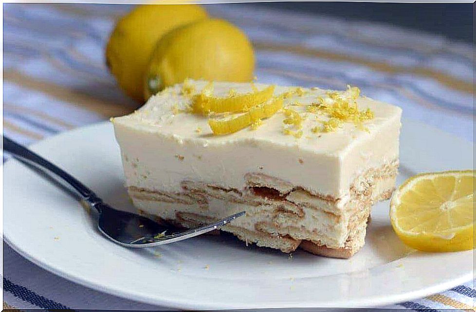 Lemon and carrot dessert.