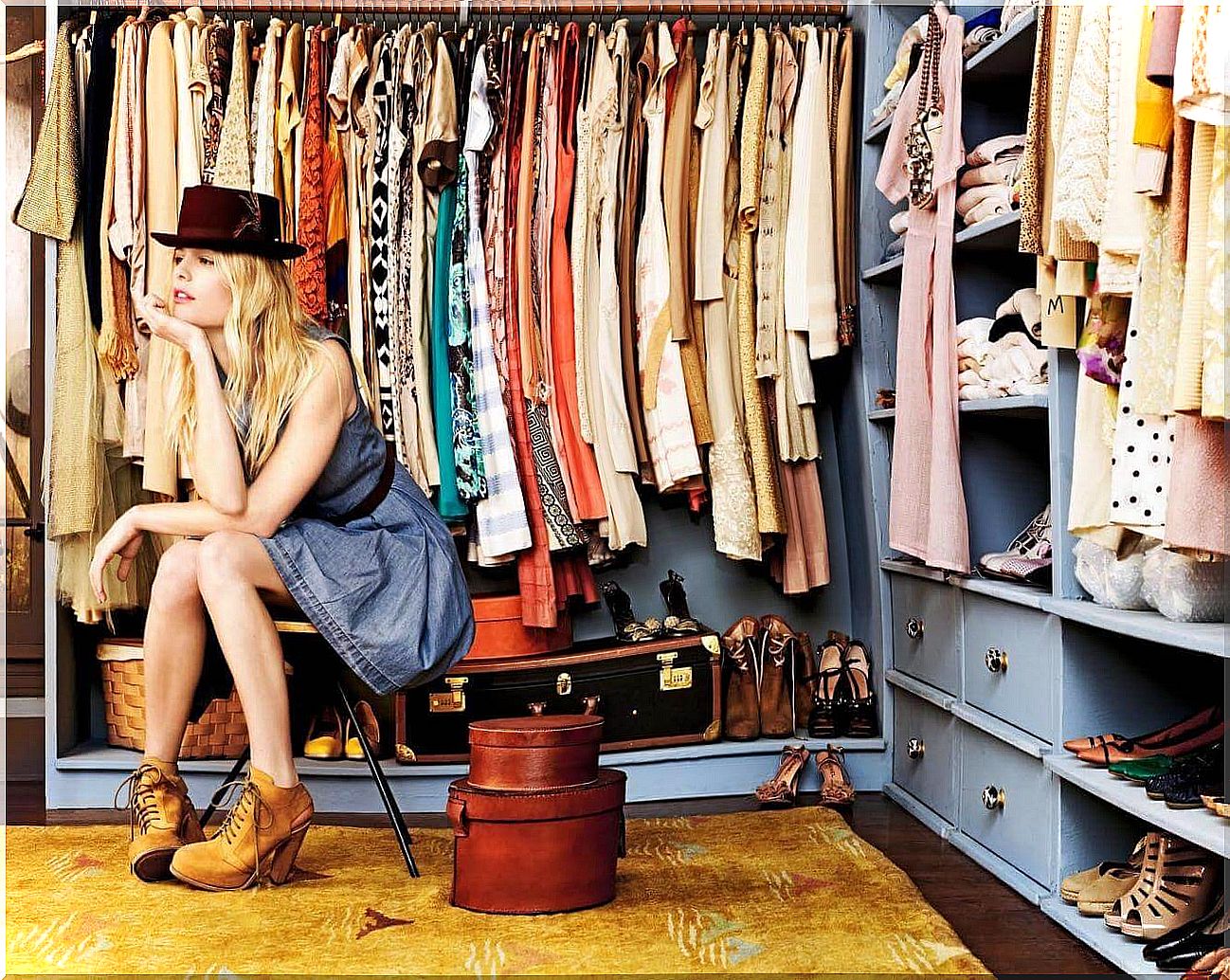 Girl wardrobe sitting