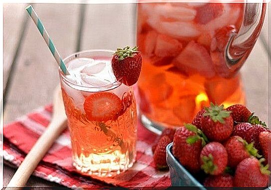 strawberry water