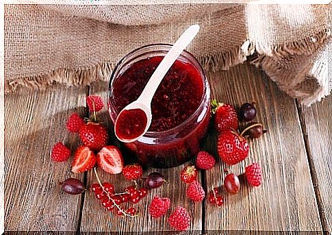 Sugar-free red fruit jam recipe