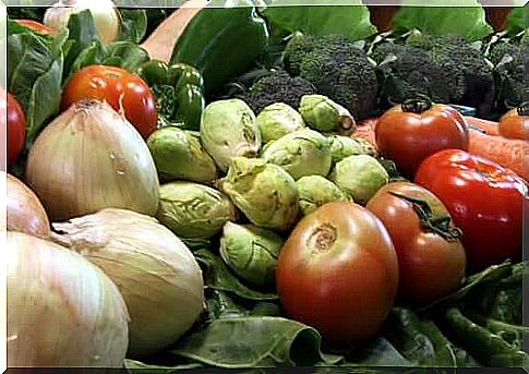 Tray with vegetables